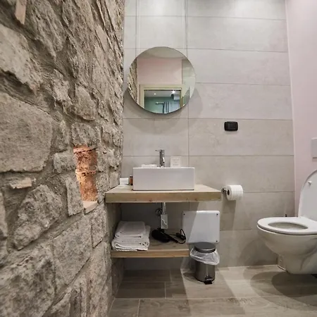 Al22 Di Piazza Del Gesu Hotel Viterbo Exterior foto